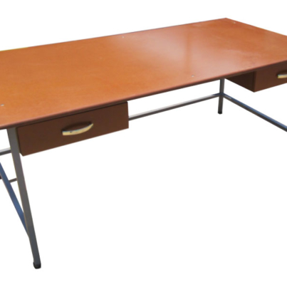 teachers-desk-with-drawers